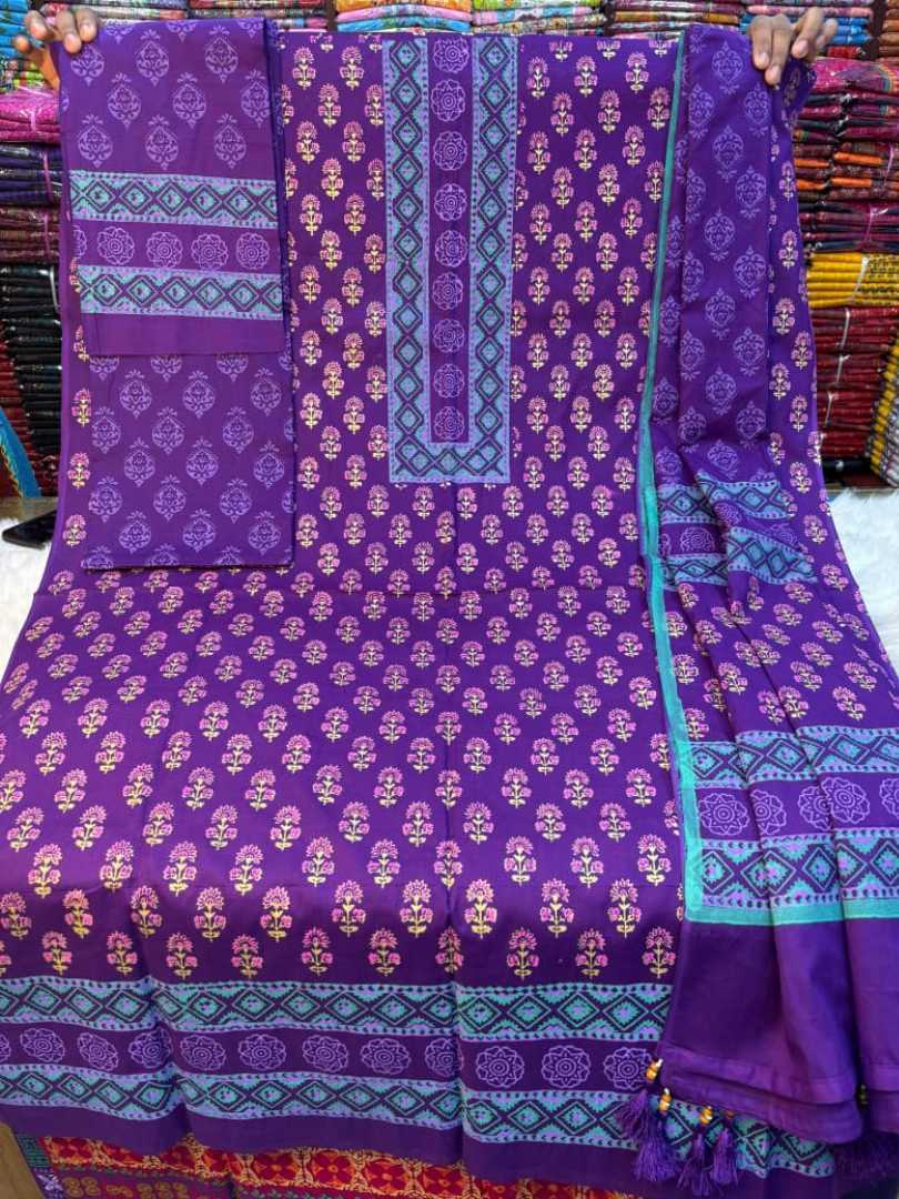 অর্ক,সেঞ্চুরি,ব্লক,থ্রি-পিছ,(সেলাই,ছাড়া)